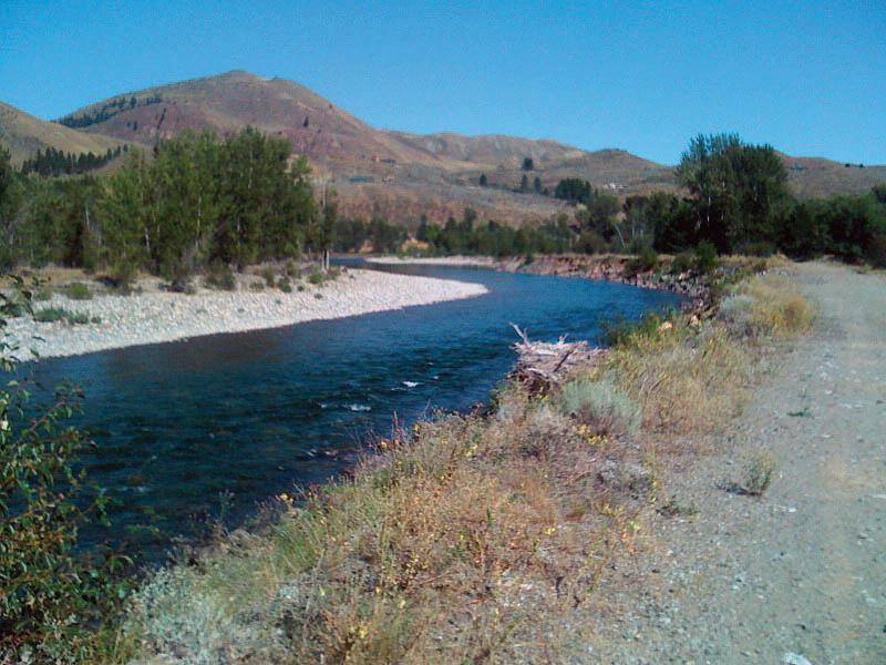 Sasquatch Chinook and Open Carry Enthusiasts in Beat Country